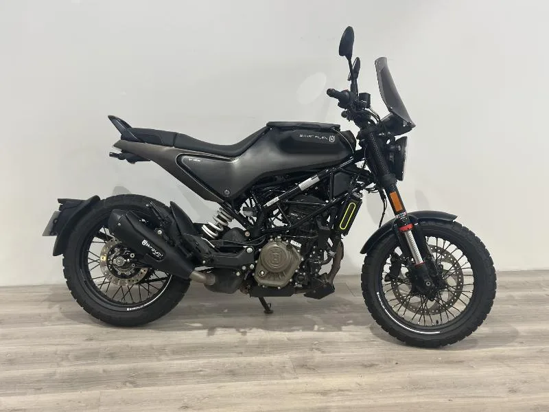 SVARTPILEN 125 ABS