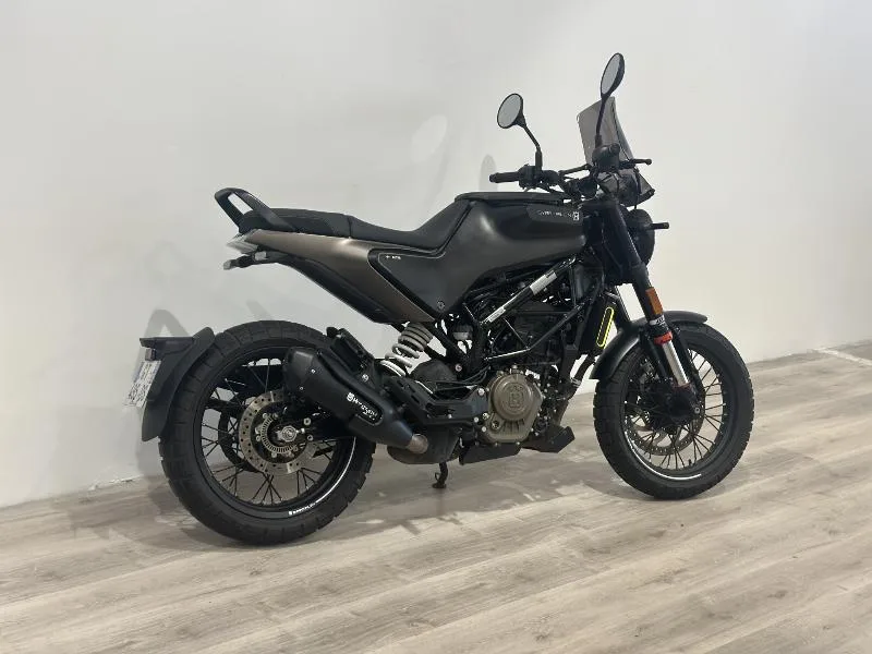 SVARTPILEN 125 ABS