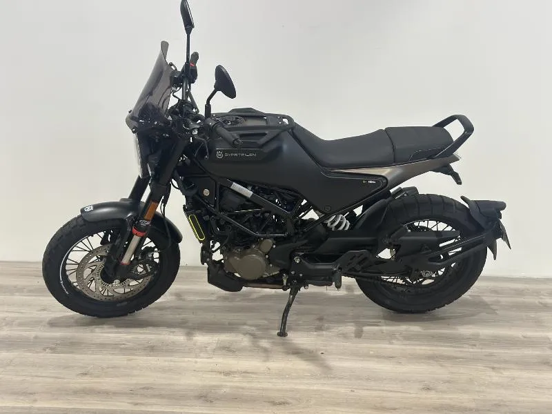 SVARTPILEN 125 ABS