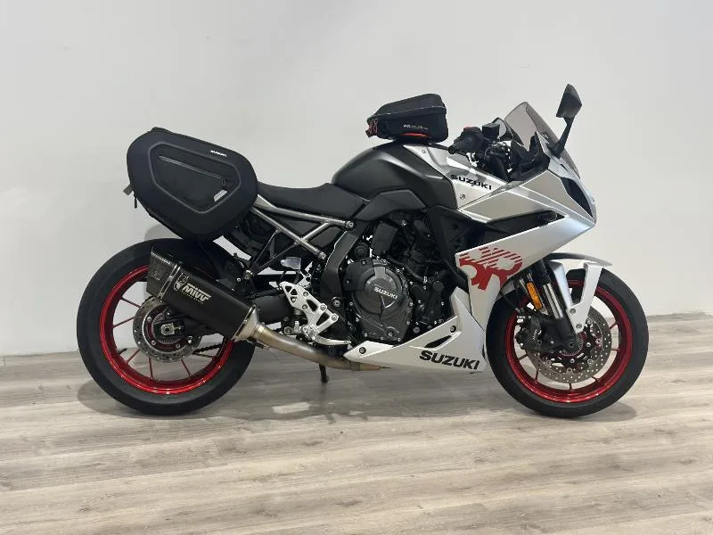 GSX8R
