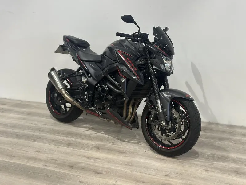 GSXS 750