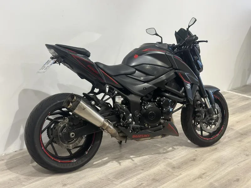 GSXS 750
