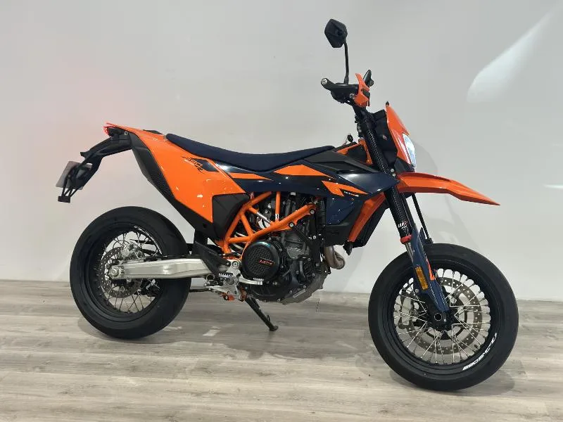 690 SMC R
