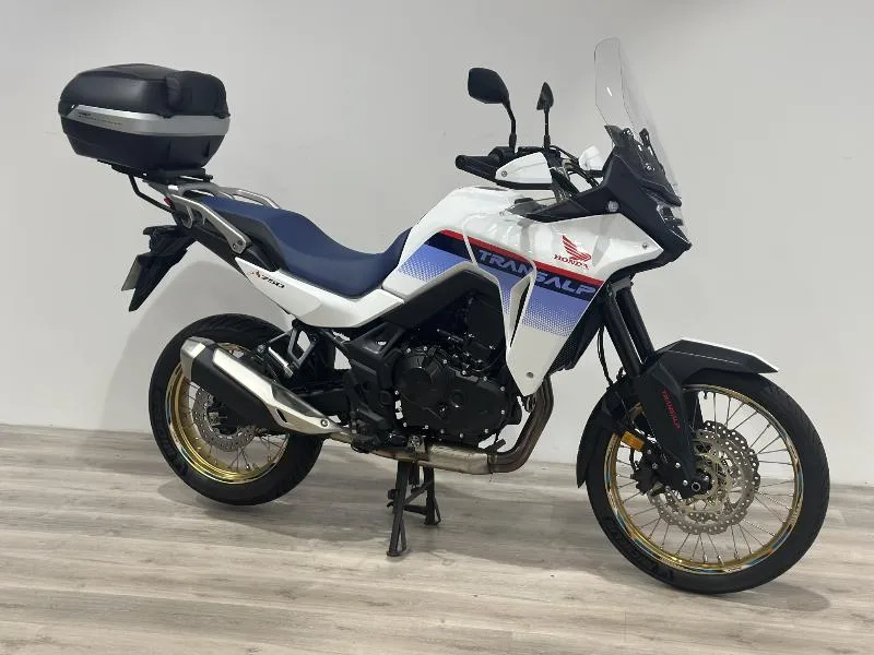 TRANSALP 750