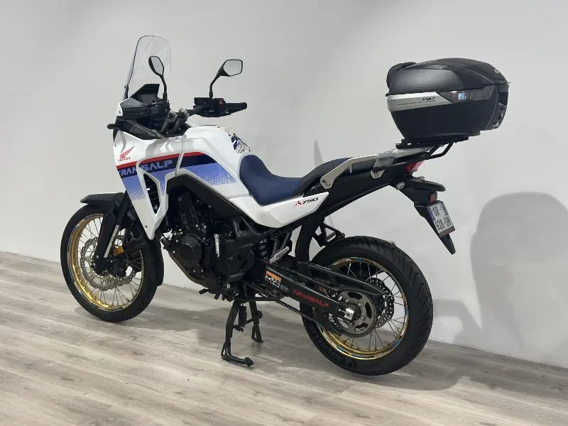 TRANSALP 750