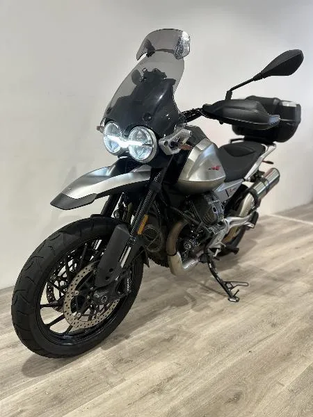 V85TT Strada
