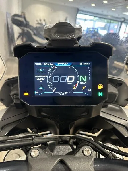 V85TT Strada