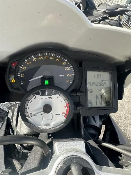 F 800 R