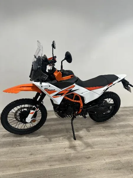 390 ADVENTURE