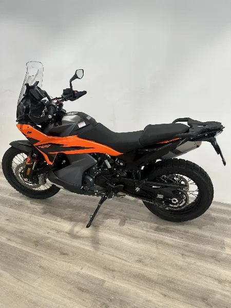 790 ADVENTURE