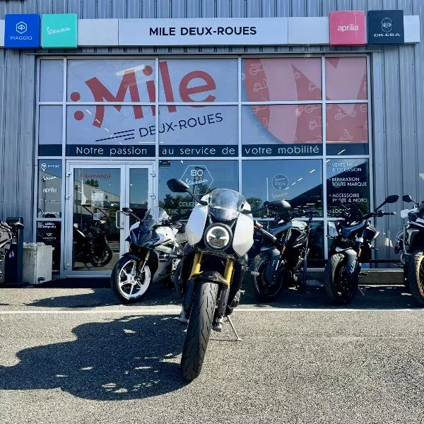 SPEED TRIPLE 1200 RR