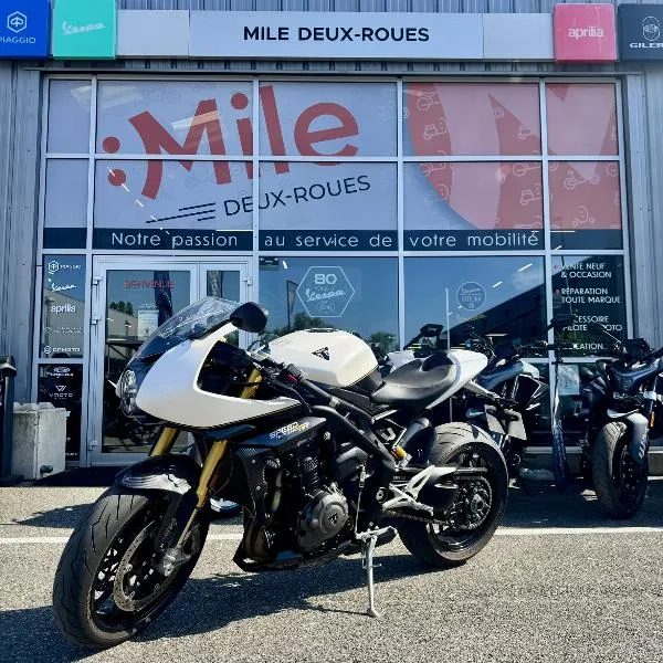 SPEED TRIPLE 1200 RR