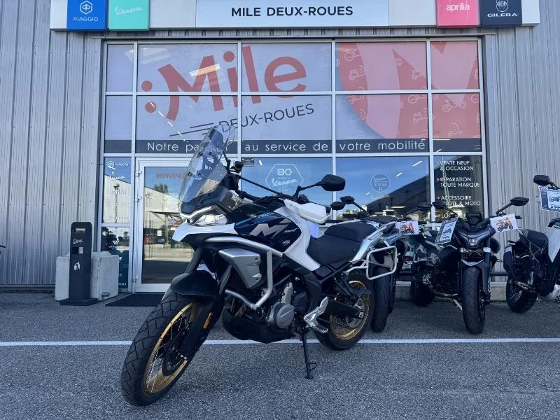 MT 700