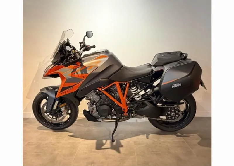 1290 SUPER DUKE GT