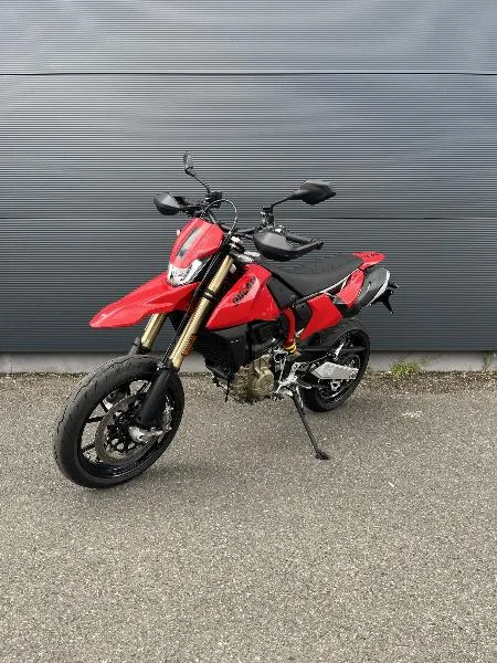 HYPERMOTARD 2024