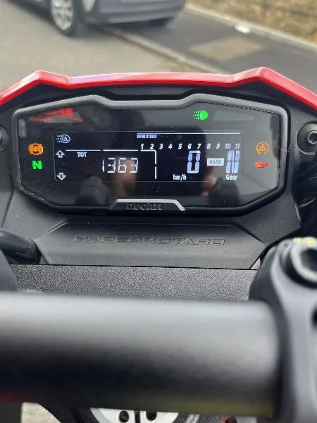HYPERMOTARD