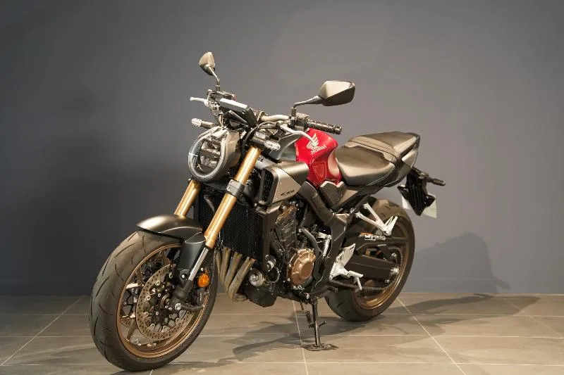 CB 650 R
