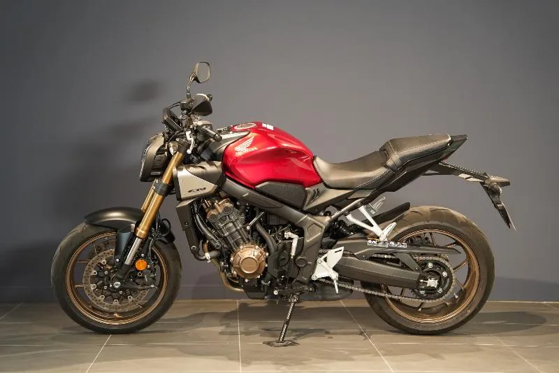 CB 650 R