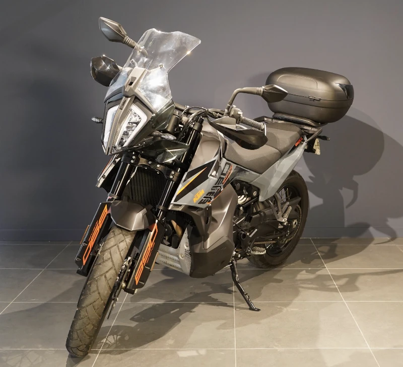 890 ADVENTURE