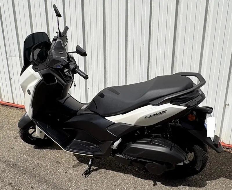 NMAX 125