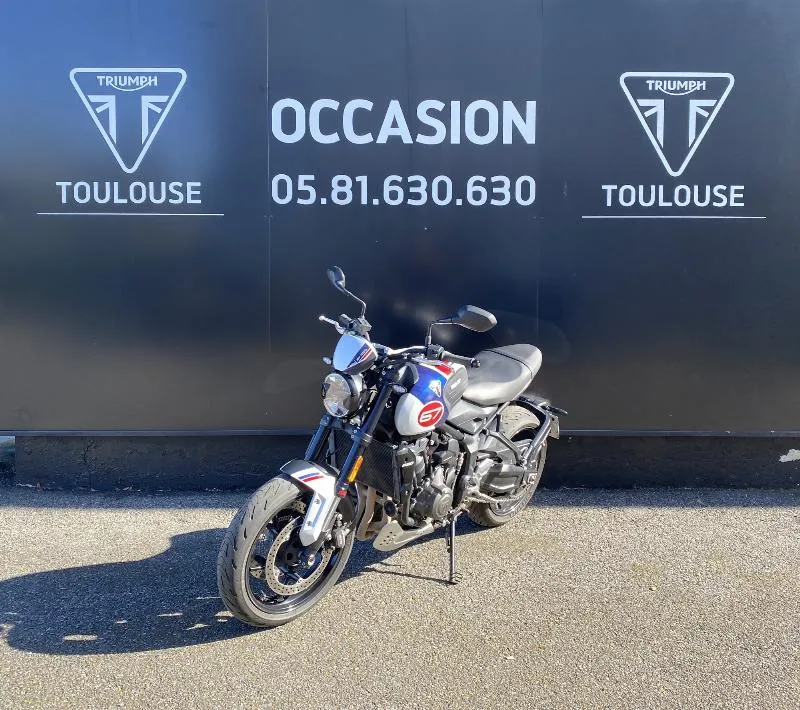 TRIDENT 660