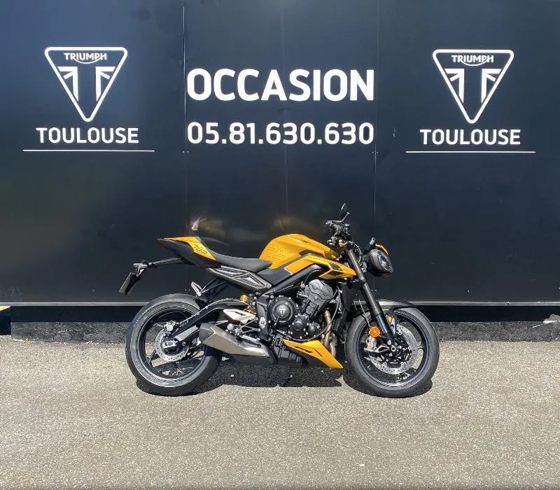 STREET TRIPLE 765 RS