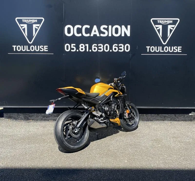 STREET TRIPLE 765 RS