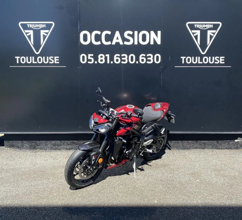STREET TRIPLE 765 RS