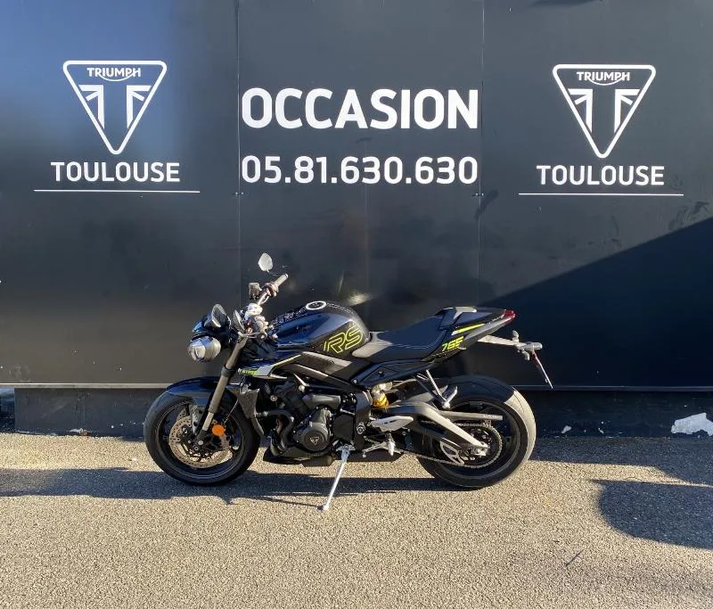STREET TRIPLE 765 RS