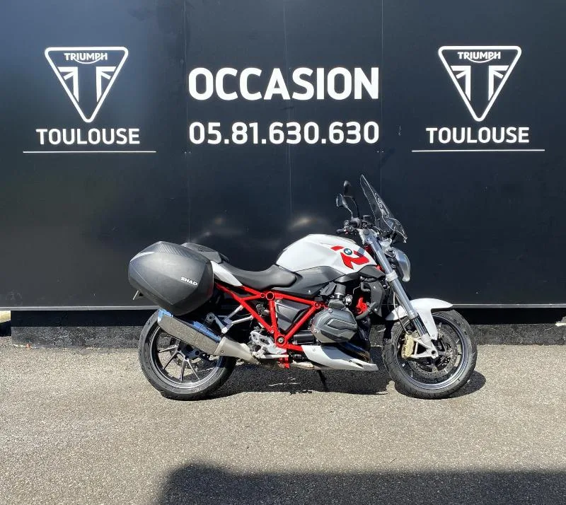 R 1200 R