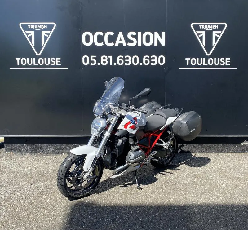 R 1200 R