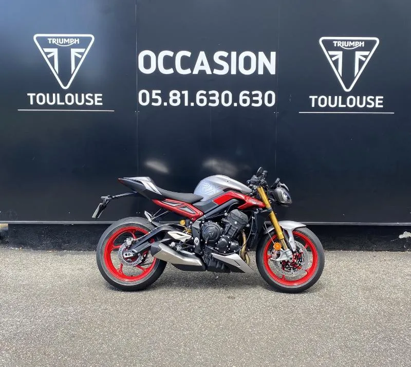 STREET TRIPLE 765 RX