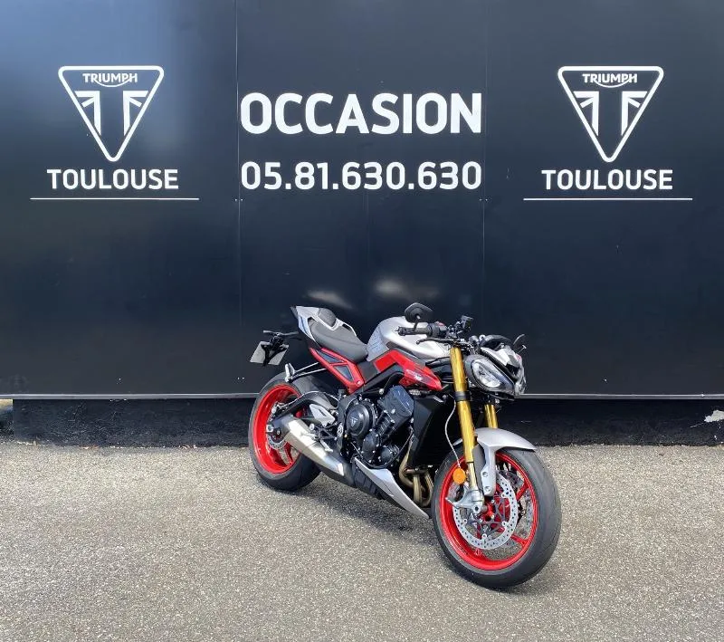 STREET TRIPLE 765 RX