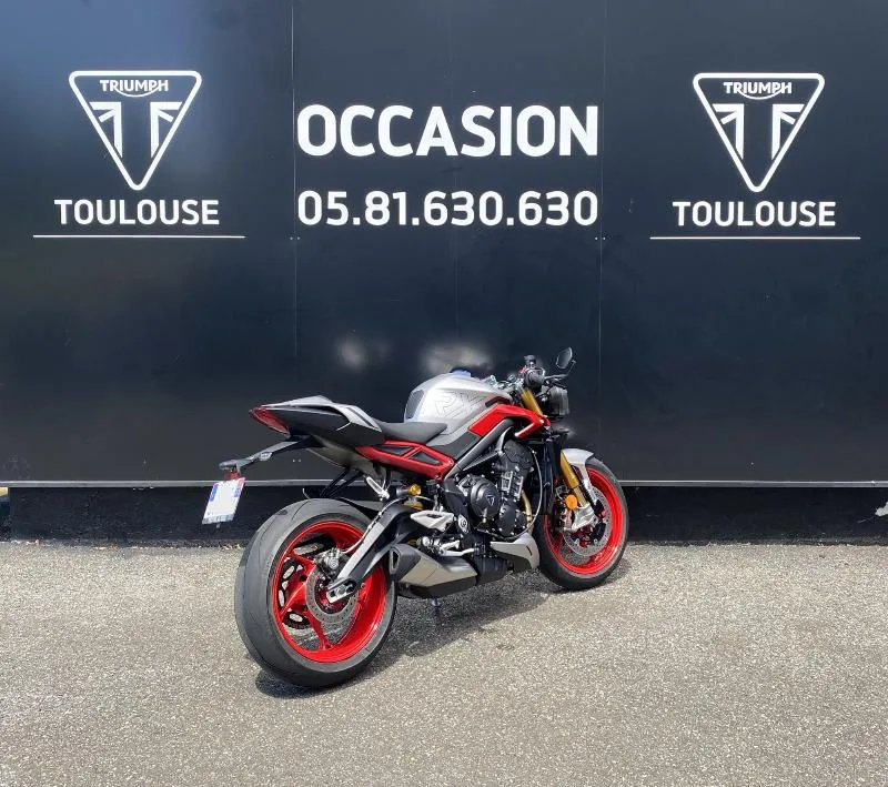 STREET TRIPLE 765 RX