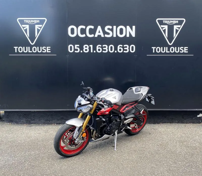 STREET TRIPLE 765 RX