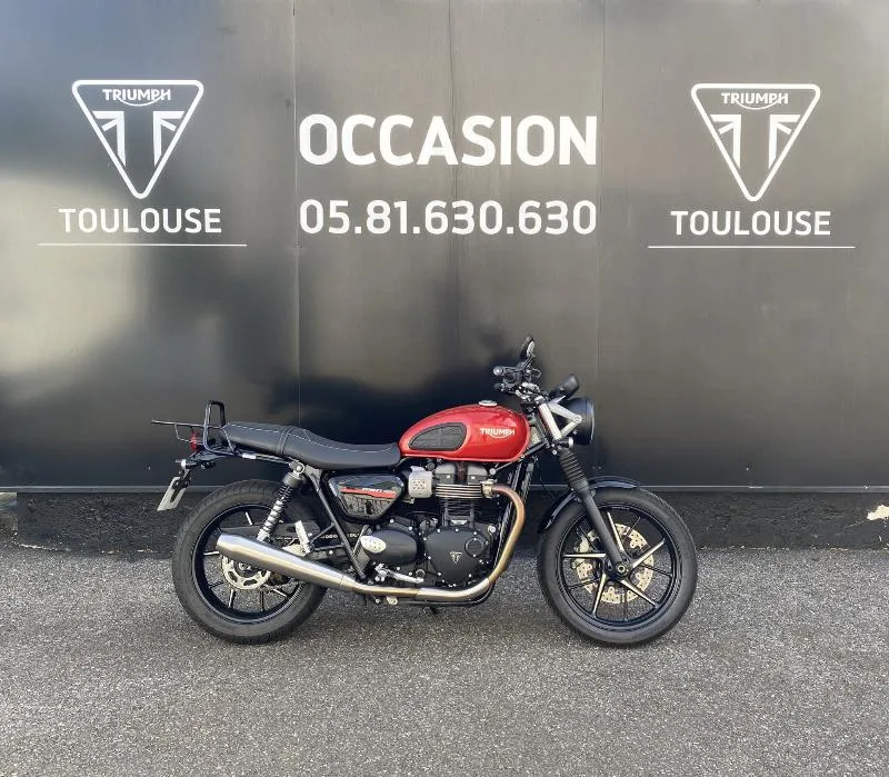 STREET TWIN  900