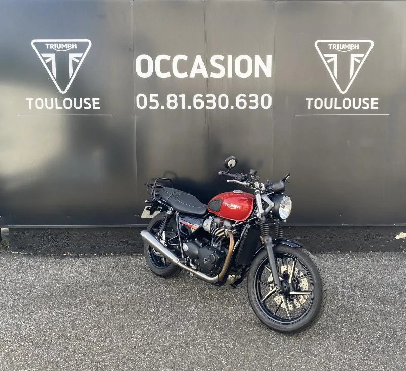 STREET TWIN  900
