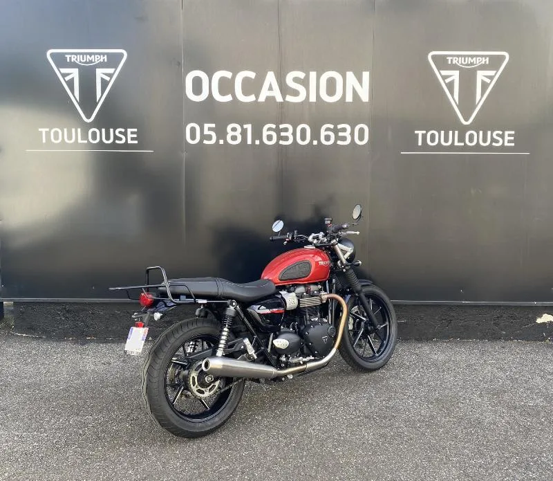 STREET TWIN  900
