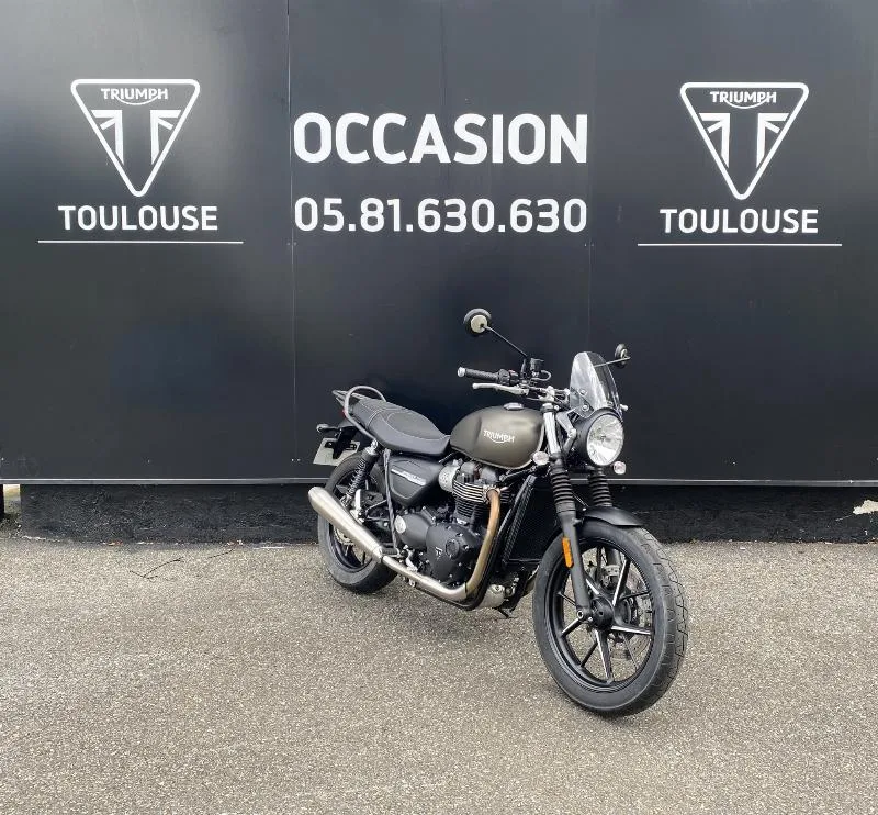 STREET TWIN  900