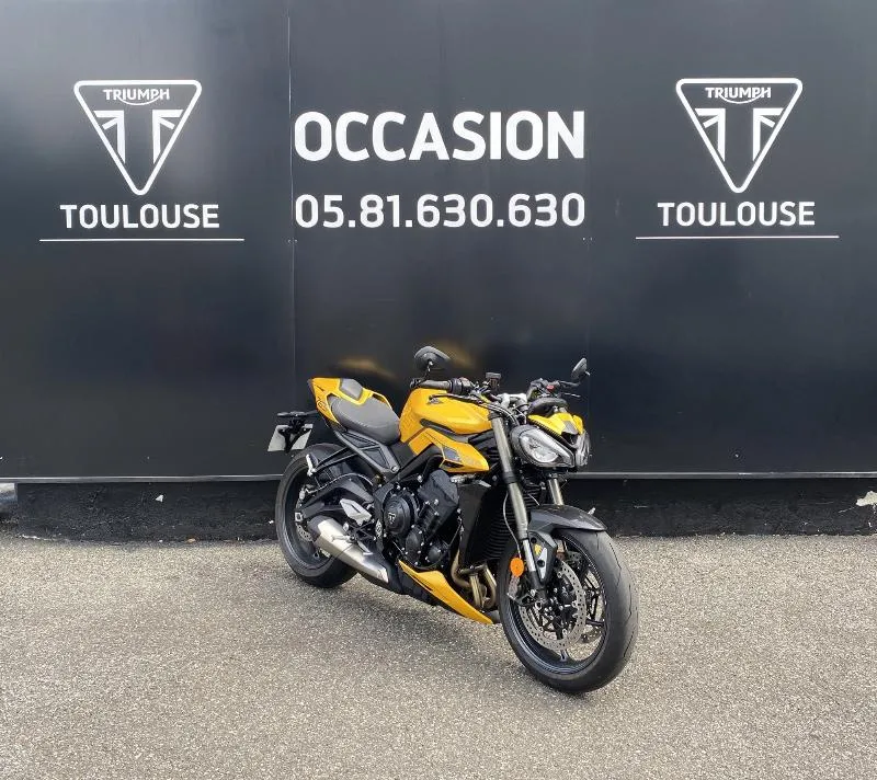 STREET TRIPLE 765 RS
