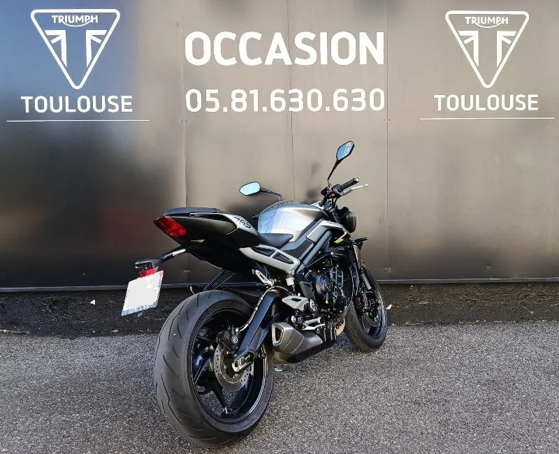 STREET TRIPLE 765 R