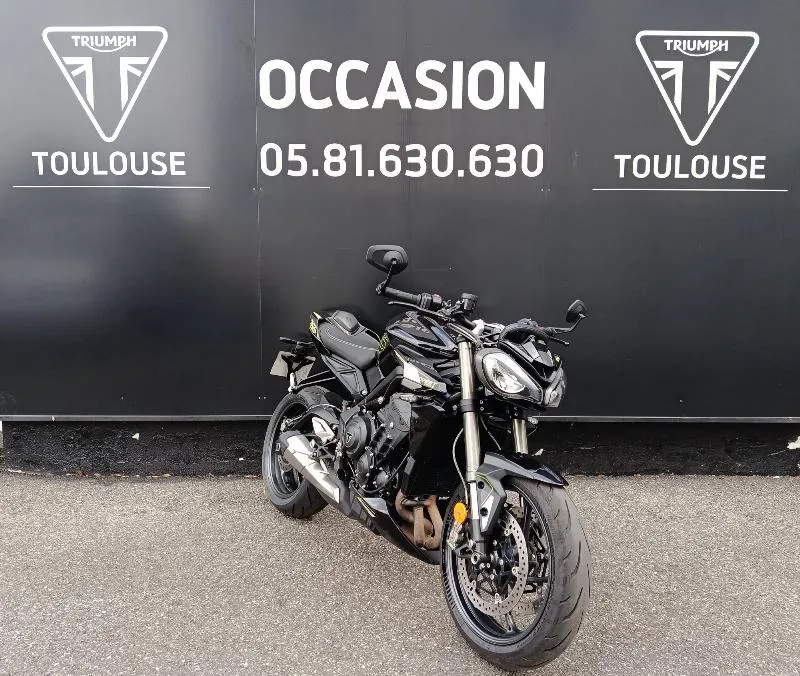 STREET TRIPLE 765 RS