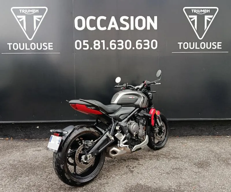 TRIDENT 660