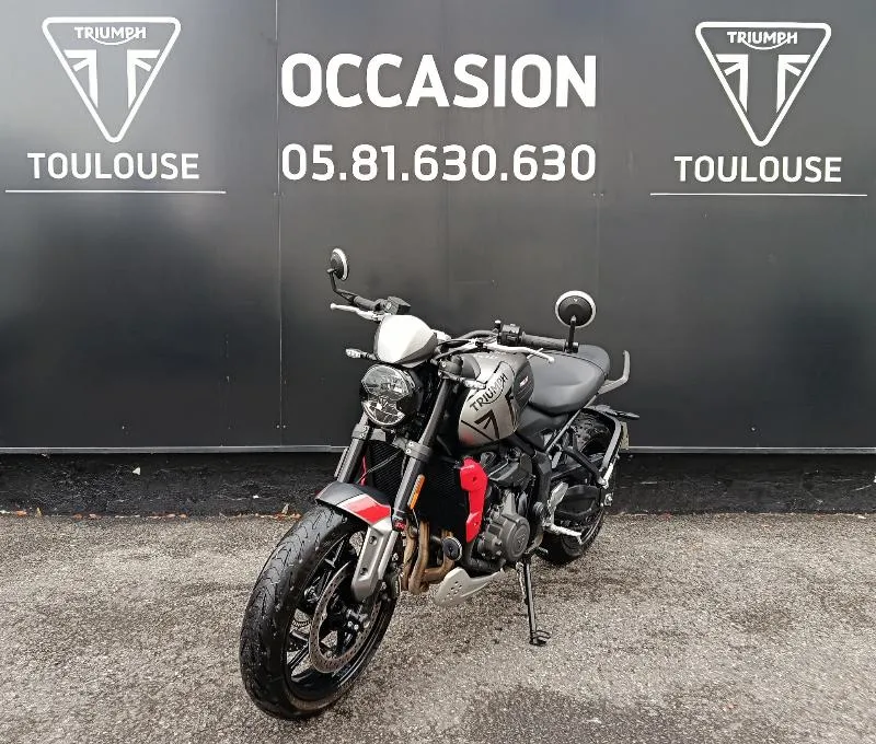 TRIDENT 660