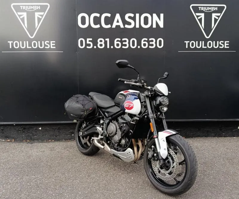 TRIDENT 660