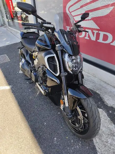 DIAVEL DARK