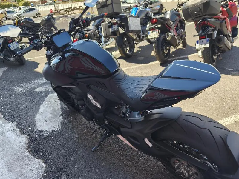 DIAVEL DARK