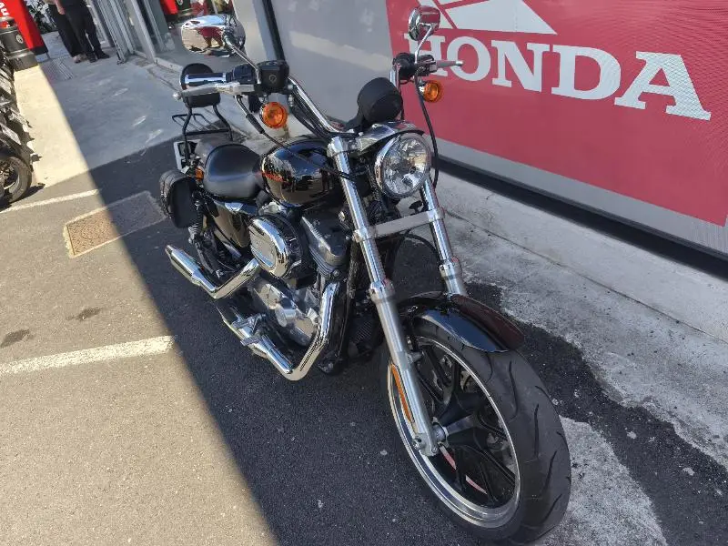 SPORTSTER 883