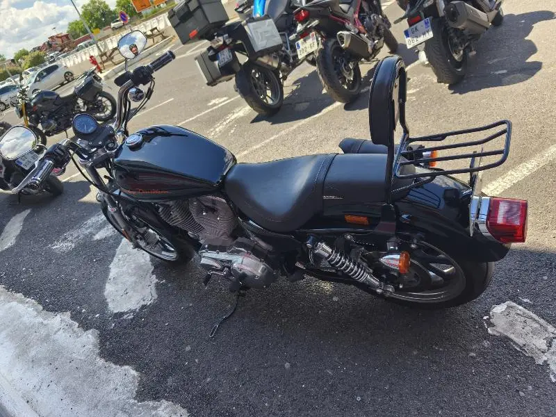 SPORTSTER 883