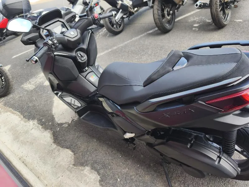 XMAX 125 TECH MAX